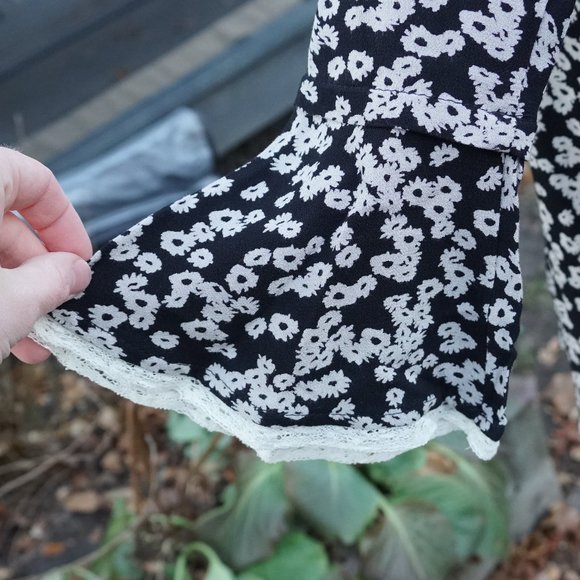 FREE PEOPLE creme and black flower pattered flowy dress - Picture 5 of 9